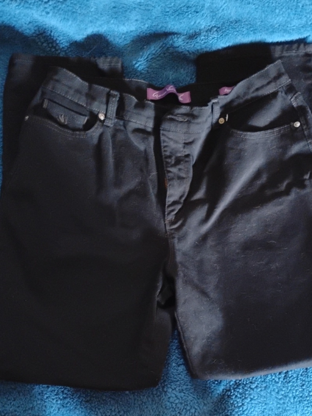 Gloria Vanderbilt Black Jeans with Purple Labels